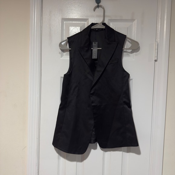 Theory Sabria NB Vest Size 2 Black New Tuxedo Tailored Sleeveless Blazer NWT - Picture 2 of 7
